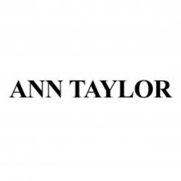 Ann Taylor Signature Women's Capri's (Pin Stripes) - Picture 6 of 17